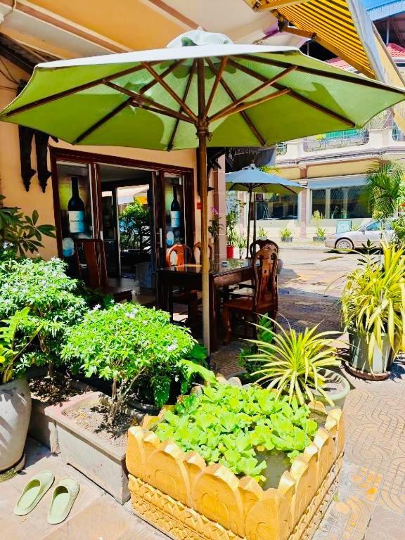 U Dara Inn Siem Reap Exterior foto